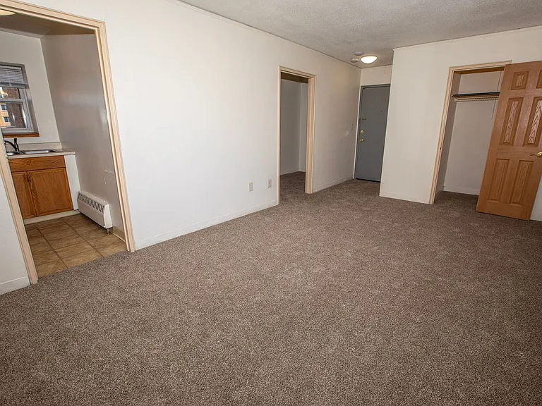 3431 Dupont Ave S — Photo 15