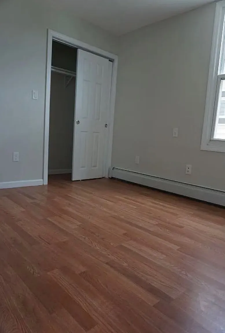 3 bed, $2,250 — Photo 1