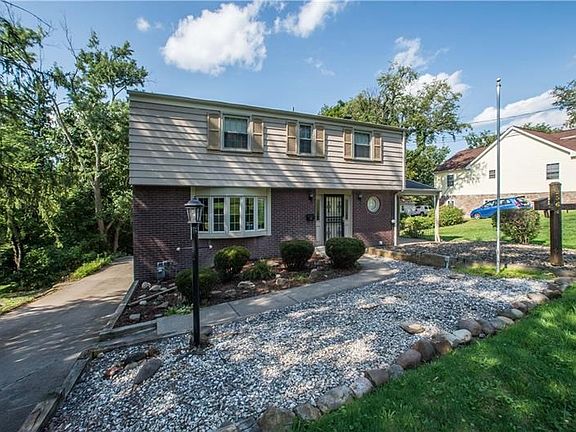 Situated on a quiet dead-end street, your family will make wonderful memories here!