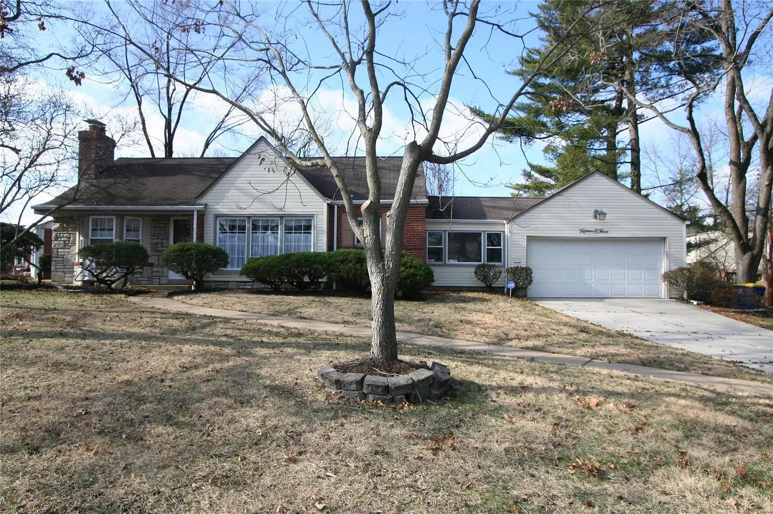 1503 S Rock Hill Rd photo 1
