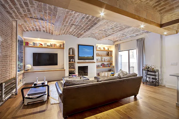 Sold by Town Residential | media 5