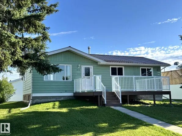 4813 56th Ave, Sunset Pt, AB T0E 0A0
