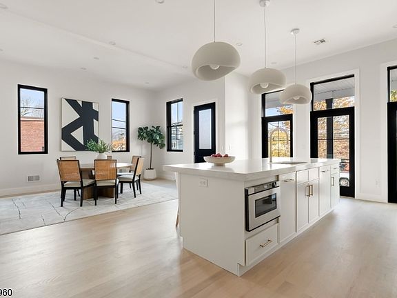 4th image of 112 Valley Rd BLDG 112 #A