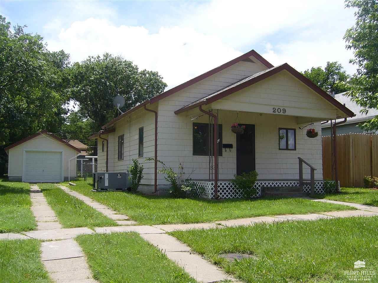 209 E Main St, Herington, KS 67449 MLS 20232624 Zillow