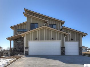 17005 Benjamin St, Bennington, NE 68007