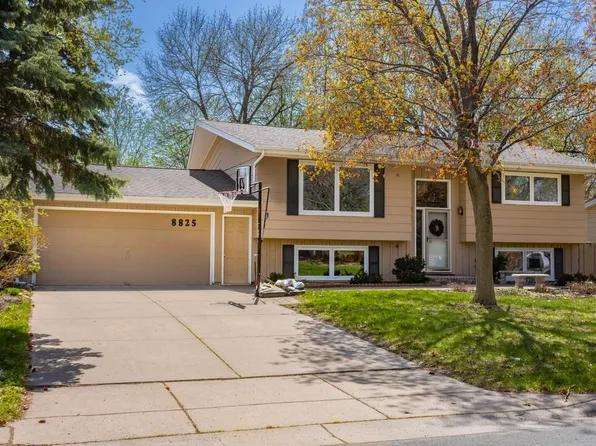 8825 31st Ave N, New Hope, MN 55427