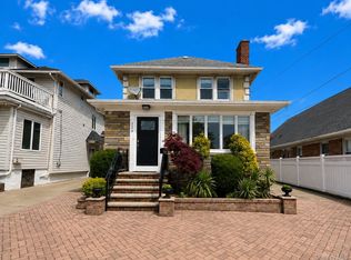 526 Beach 132nd Street, Belle Harbor, NY 11694