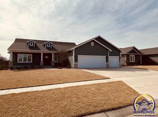 8001 SW 28th Cir, Topeka, KS 66614