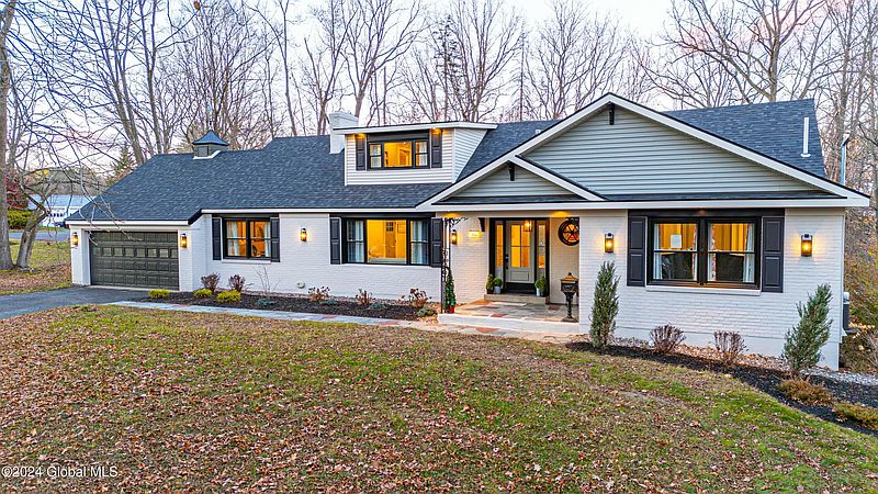 3rd image of 2311 Rosendale Road