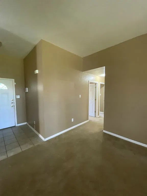 4 bed, 1858 sqft, $1,795 — Photo 3