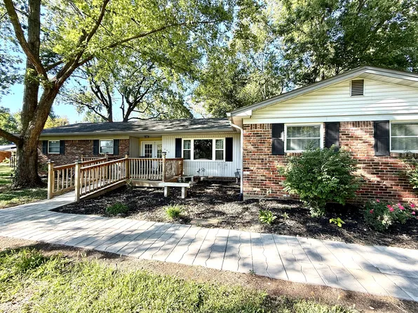 842 W Cutsinger Rd, Greenwood, IN 46143