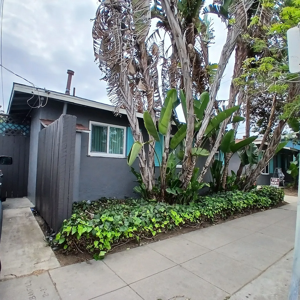 Building Photo - 2081 Bacon St
