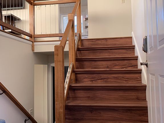 Split level entrance. Steps up to main living and 3beds/1 bath.