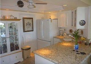 5th image of 3333 NE 34th St APT 511