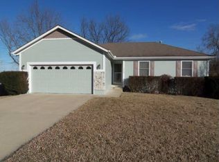 3204 SE 7th Ct, Blue Springs, MO 64014