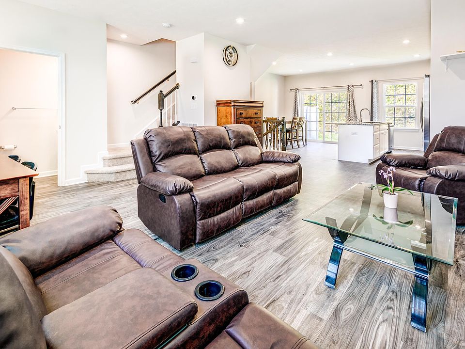 223 Stonehurst Dr, WV 26501 Zillow