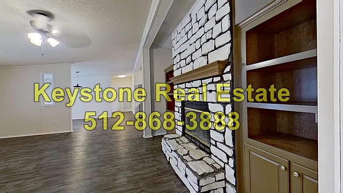 4 bed, 2.0 bath, 2048 sqft, $1,925 — Photo 3