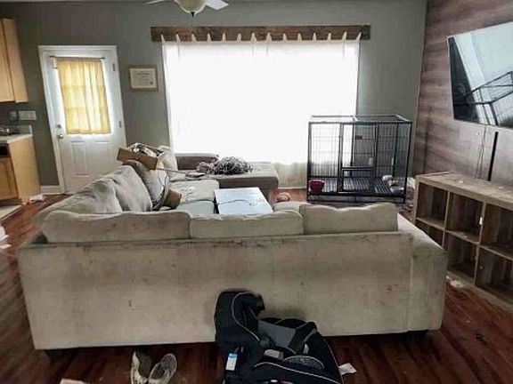 Additional Living Room