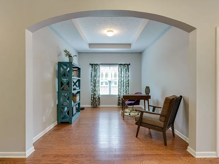 9136 Carissa Dr — Photo 11