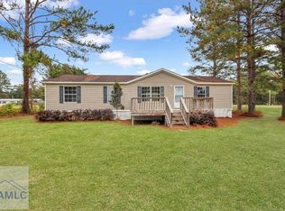 16 Barn Road Cir, Jesup, GA 31545