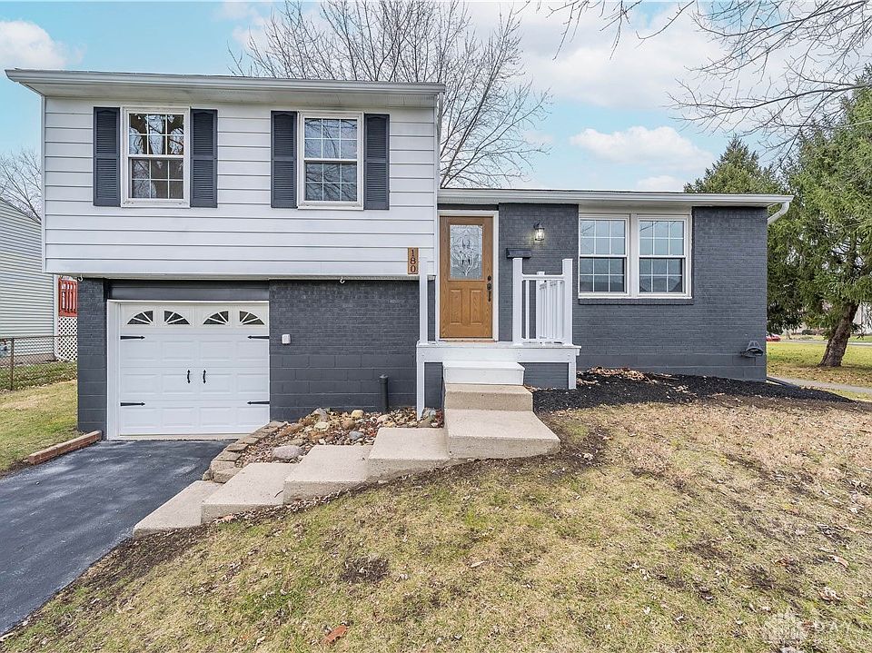 1st image of 180 Woburn Farm Cir