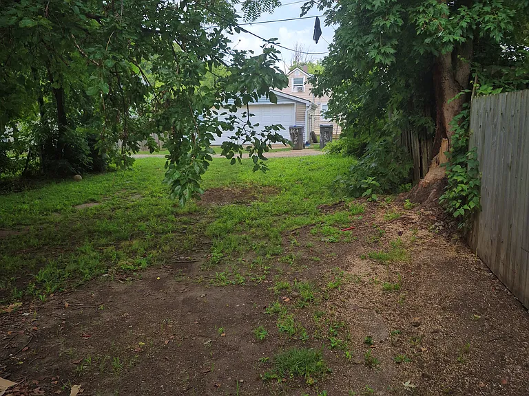 328 N Elder Ave — Photo 22