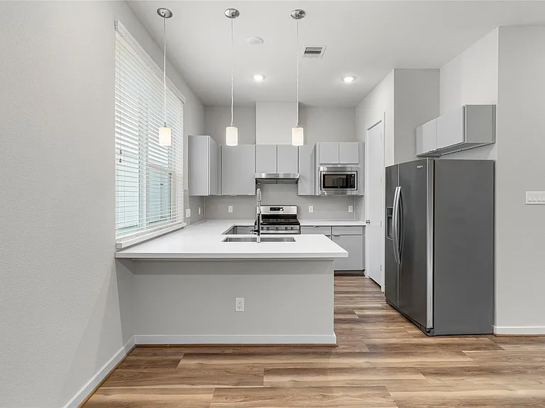 606 Thornton Rd #C — Photo 12