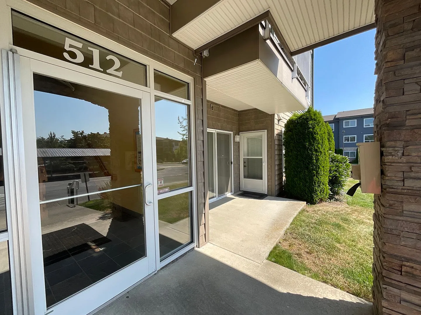 BHK T 512 #116 — Photo 2
