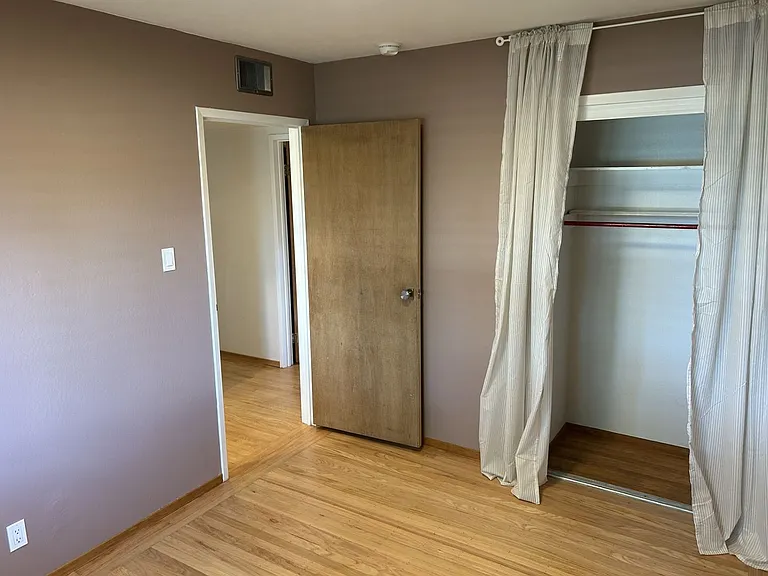 1419 Cambridge St — Photo 18