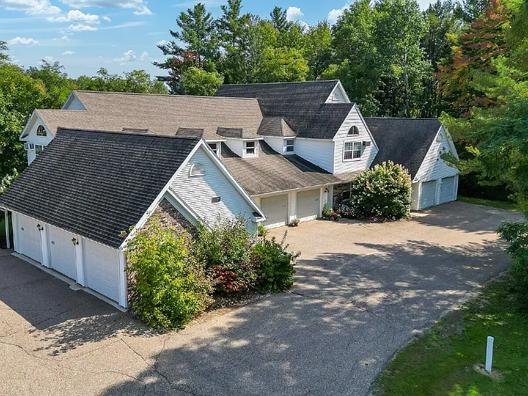 3325 Echo Dells Ave — Photo 3