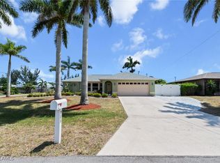 220 SE 21st St, Cape Coral, FL 33990