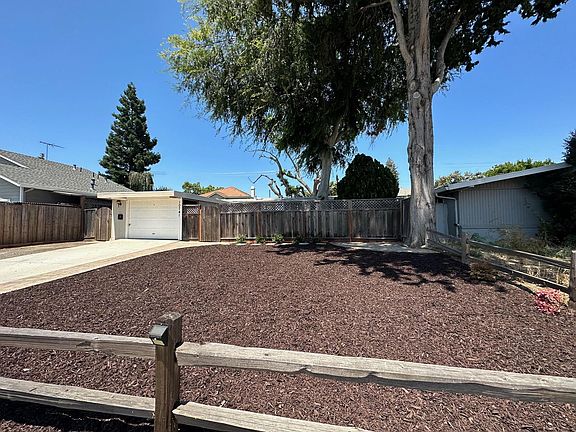 2nd image of 10741 Gascoigne Dr