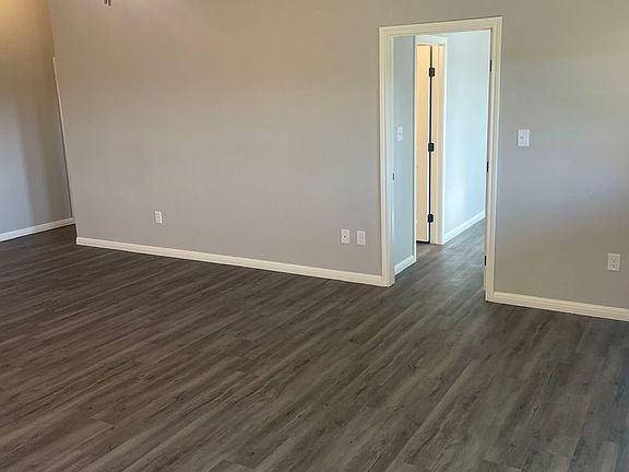 5th image of 2974 Journey Ln