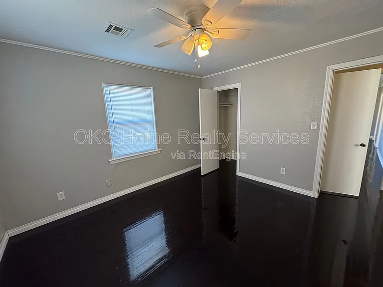 1516 Park Cir — Photo 11