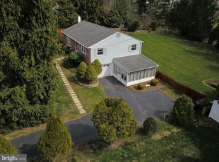 45 Aqua Dr, Holland, PA 18966
