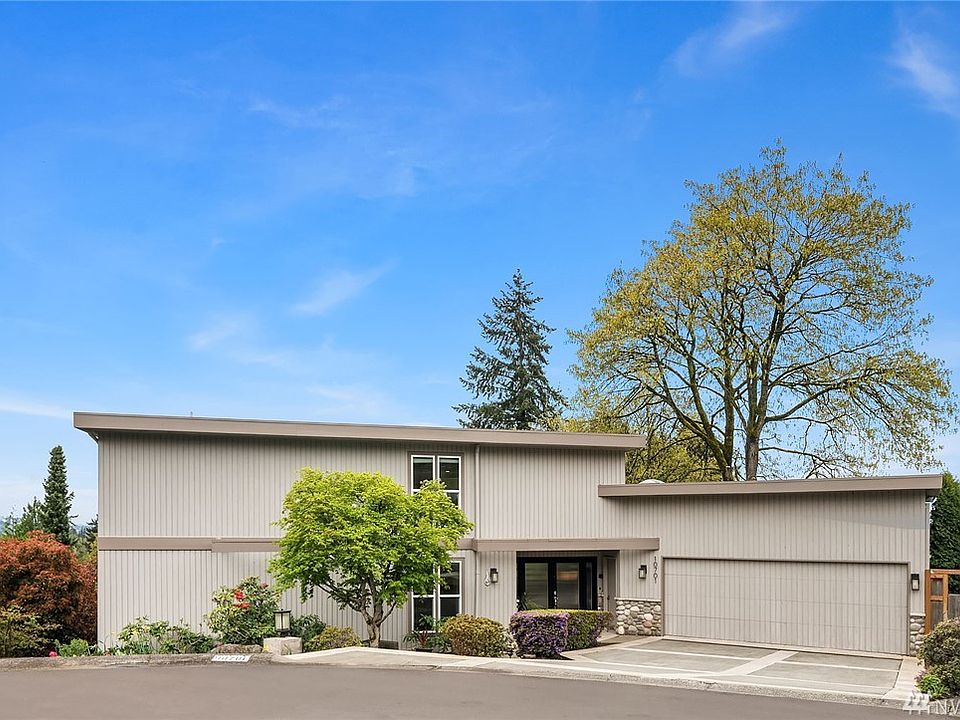 1st image of 10701 NE 42nd Pl