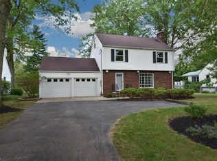 1924 Grafton Rd, Elyria, OH 44035