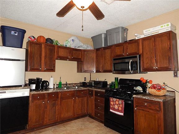 4th image of 1711 McClelland Dr