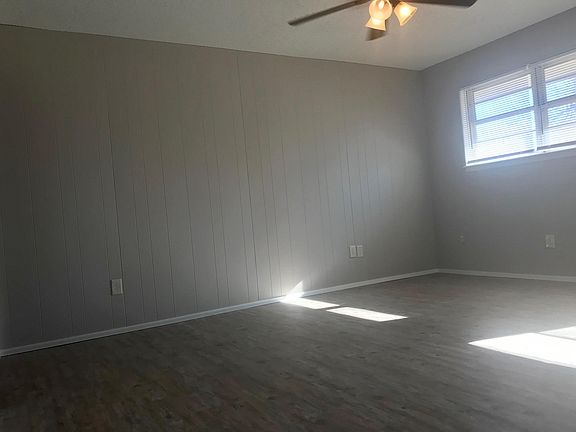 3rd image of 7308 Avenue W APT B