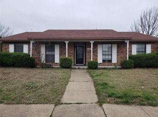 2206 E Peters Colony Rd, Carrollton, TX 75007