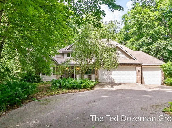 1095 Post Ave, Holland, MI 49424