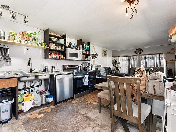 4th image of 65367 Kawkawa Lake Rd #111