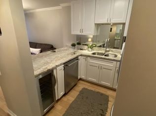 1030 N State St APT 22M, Chicago, IL 60610