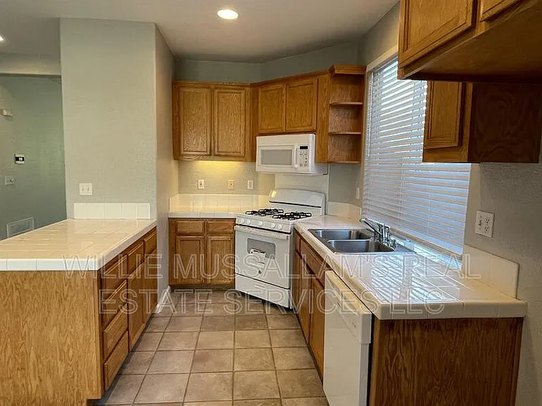 4117 Rogers Canyon Rd — Photo 8