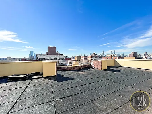 Rented by Realty 2000 Corp | media 82