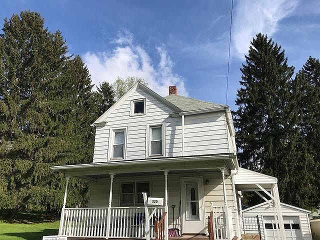 1st image of 220 W 12th St