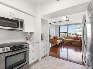 14 Greenway Plz UNIT 12L, Houston, TX 77046