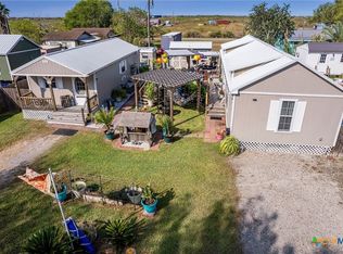 38 Terry St, Port Lavaca, TX 77979