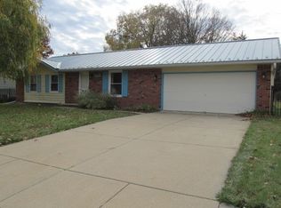 3279 W Knox Dr, Freeport, IL 61032