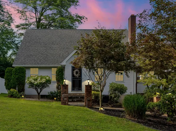 169 Rutledge Road, Wethersfield, CT 06109